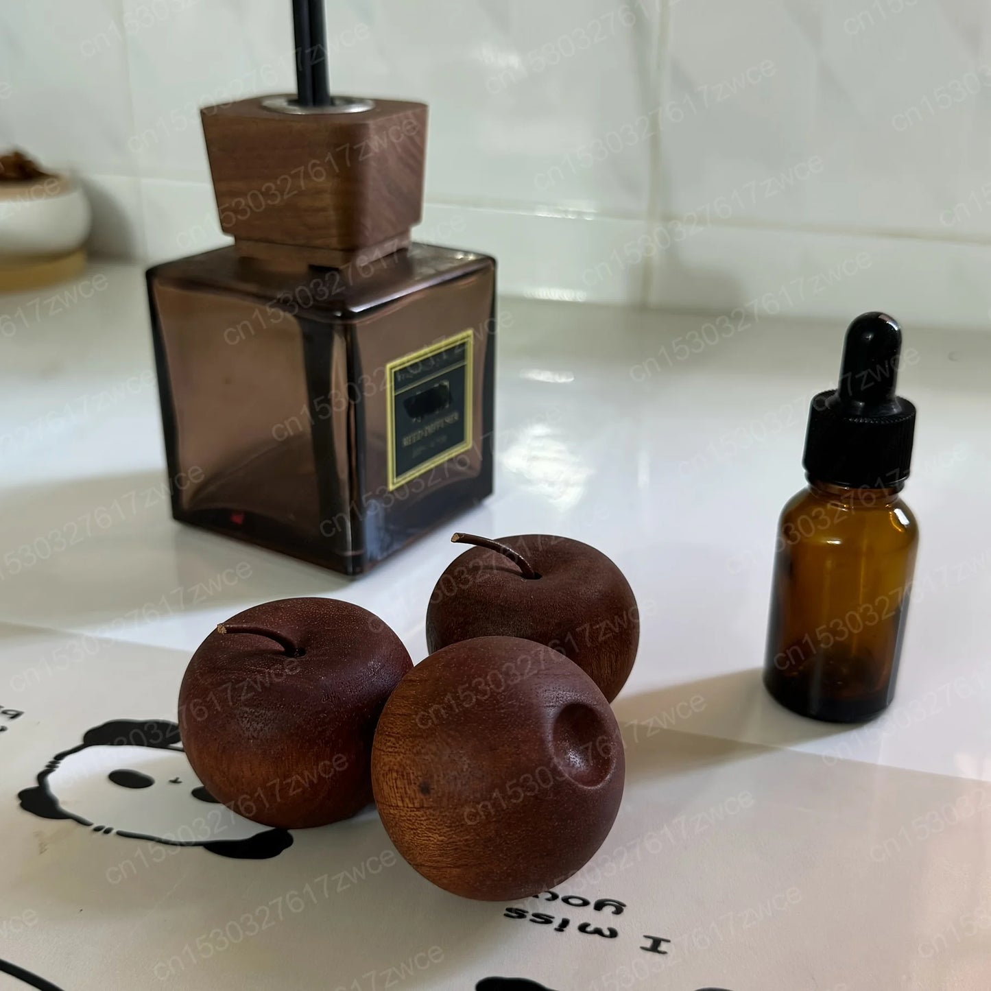 Natural Wood Apple Aroma Diffuser Car Home Office Tabletop Decor, Relaxing Scent Dispenser, Holiday Gift, Essential Oil Diffuser